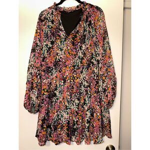 Vince Camuto Small Tiered Floral Boho Long Sleeve Mini Dress Black Pink EUC
